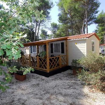 Hotel Village Zaton 3*